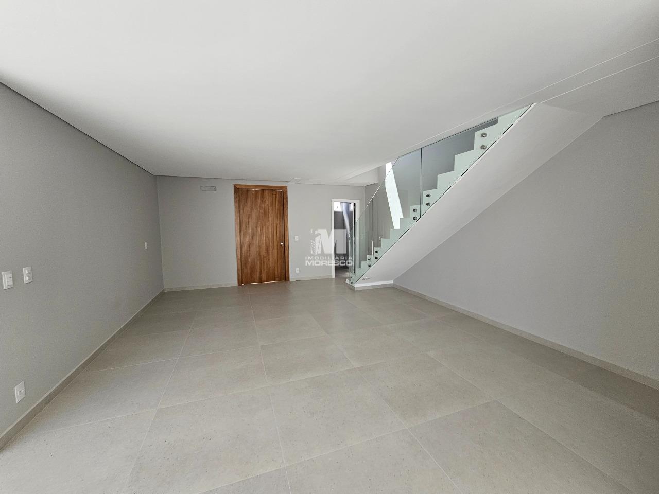 Casa à venda no bairro Guabiruba Sul: 