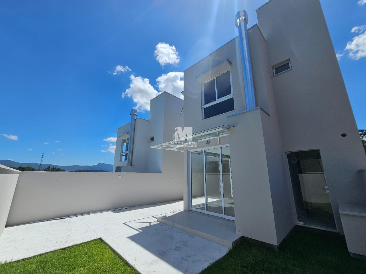 Casa à venda no bairro Guabiruba Sul: