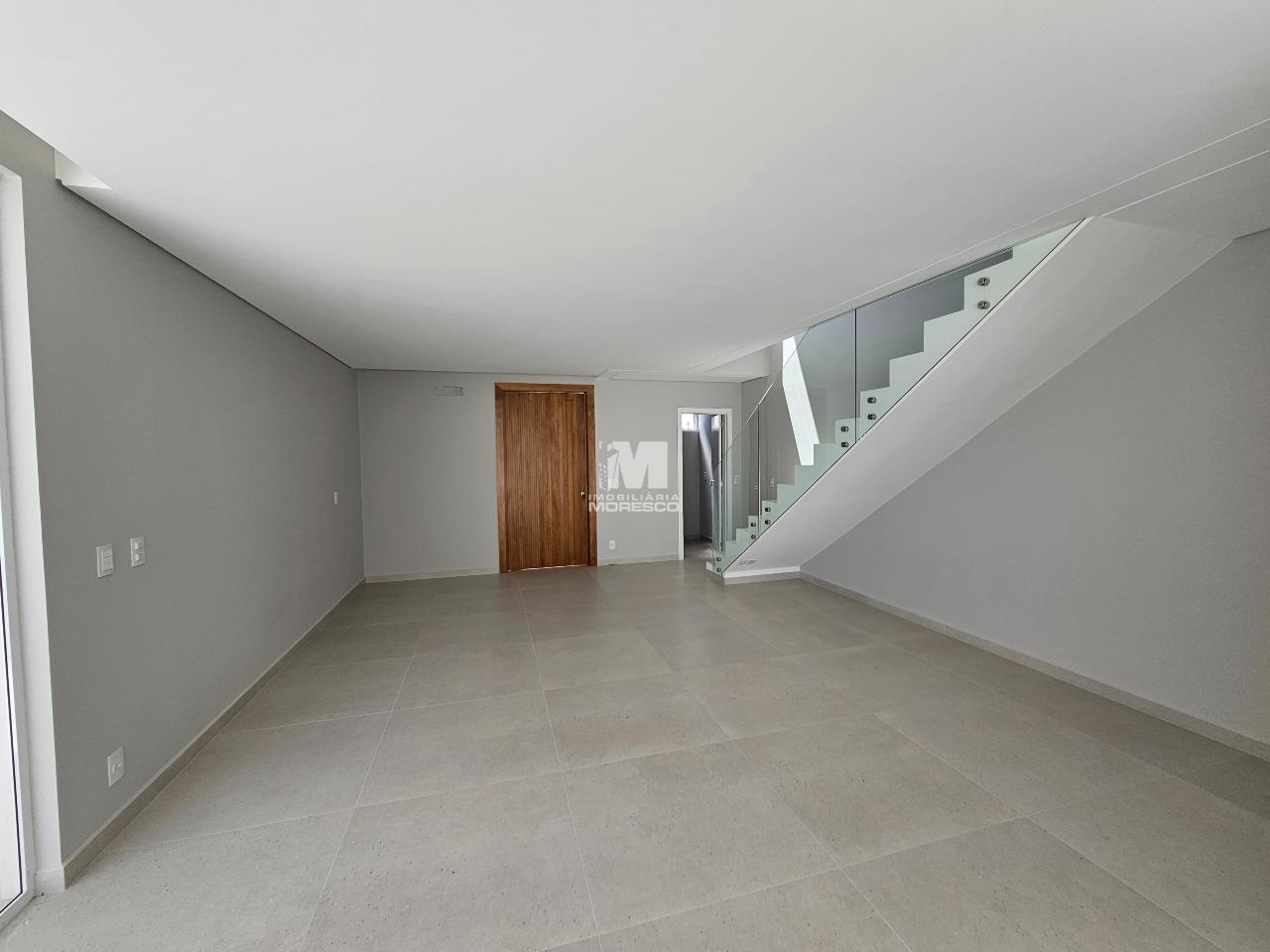 Casa à venda no bairro Guabiruba Sul: