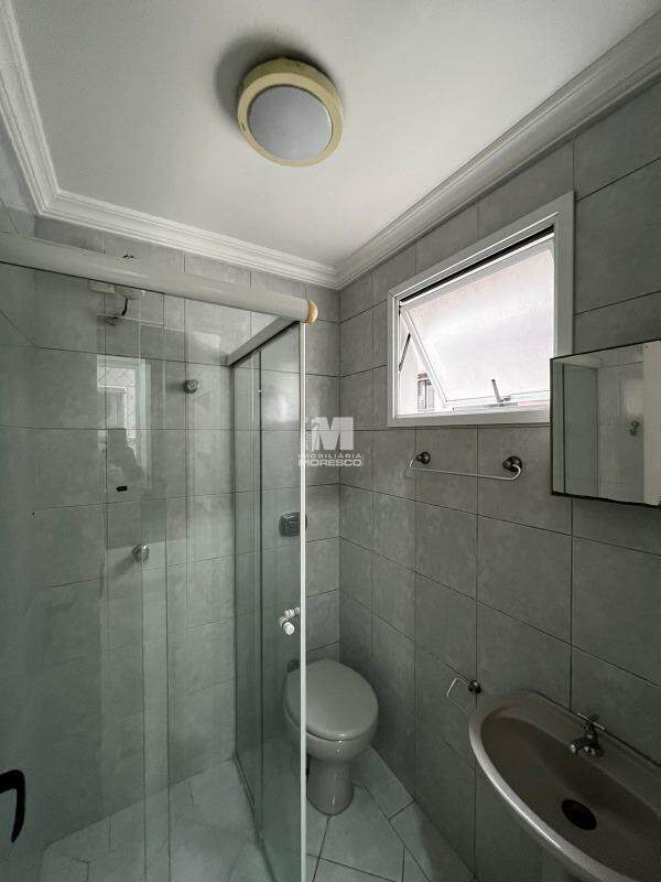 Apartamento para aluguel no bairro Centro: