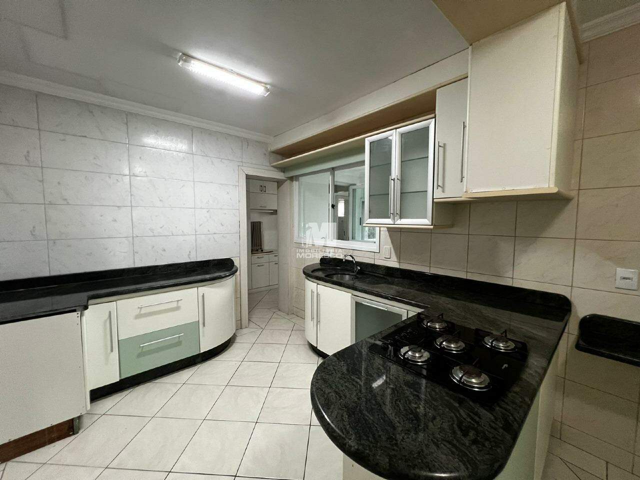 Apartamento para aluguel no bairro Centro: