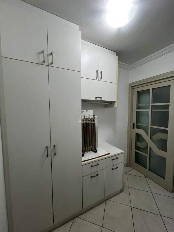 Apartamento para aluguel no bairro Centro: