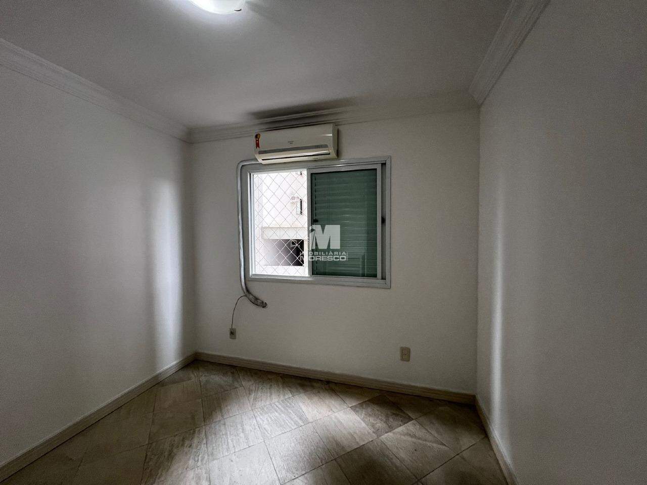 Apartamento para aluguel no bairro Centro: