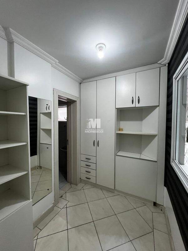 Apartamento para aluguel no bairro Centro: