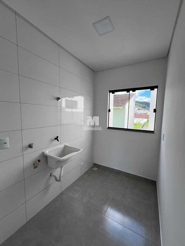 Apartamento para aluguel no bairro Santa Terezinha: 