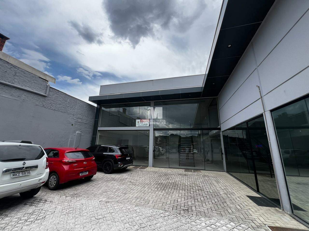 Sala Comercial de 180m² no bairro Centro II, em Brusque | Eu Corretor