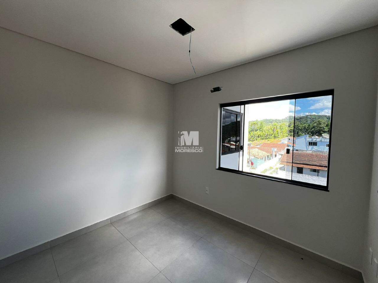 Apartamento para aluguel no bairro Paquetá: 