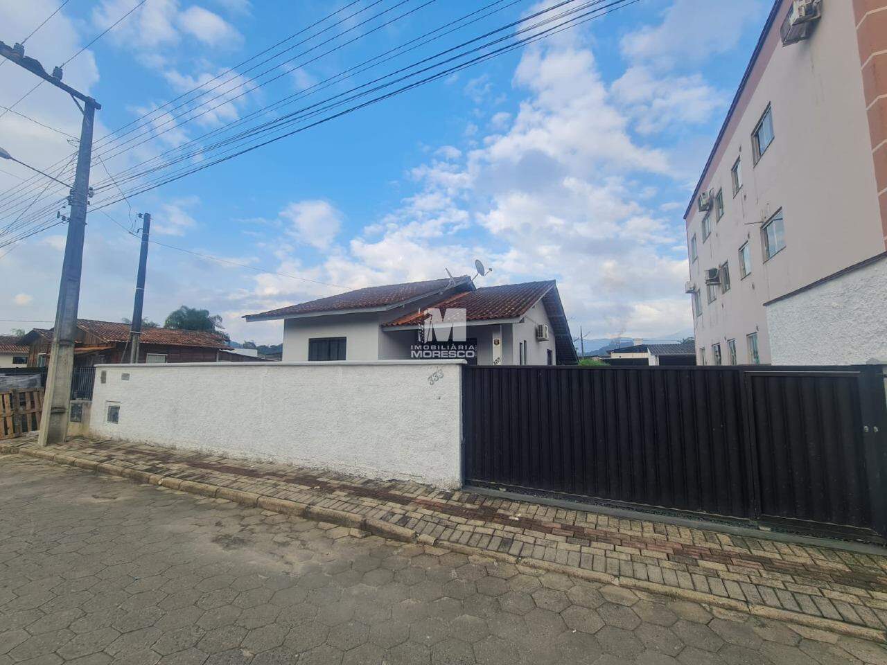 Casa à venda no bairro Centro: 