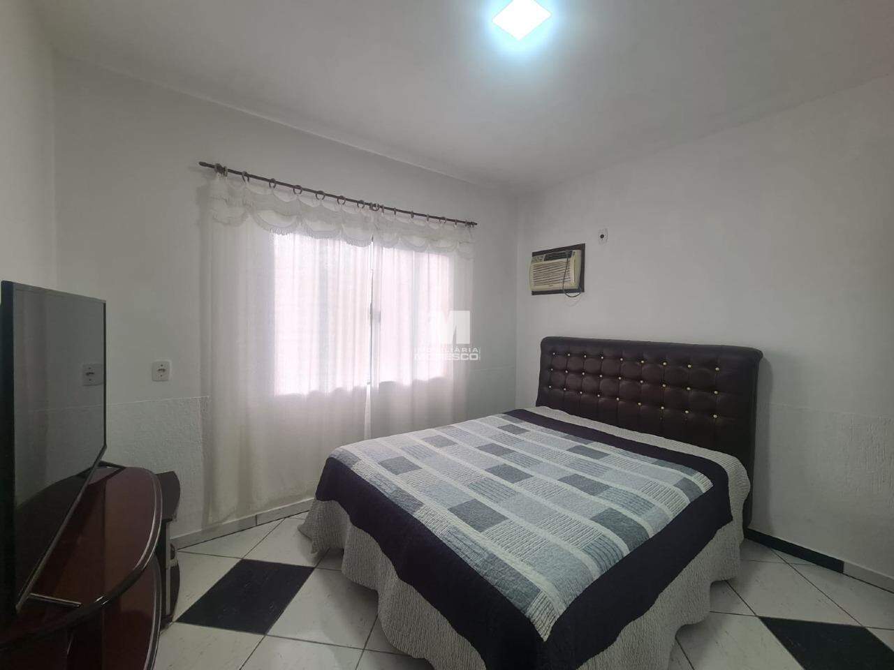 Casa à venda no bairro Centro: 