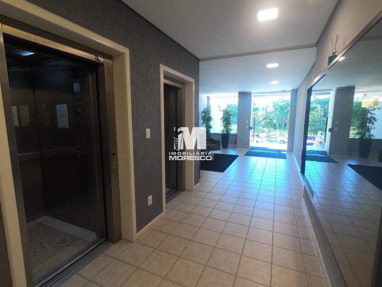 Apartamento à venda no bairro Centro: 2 elevadores