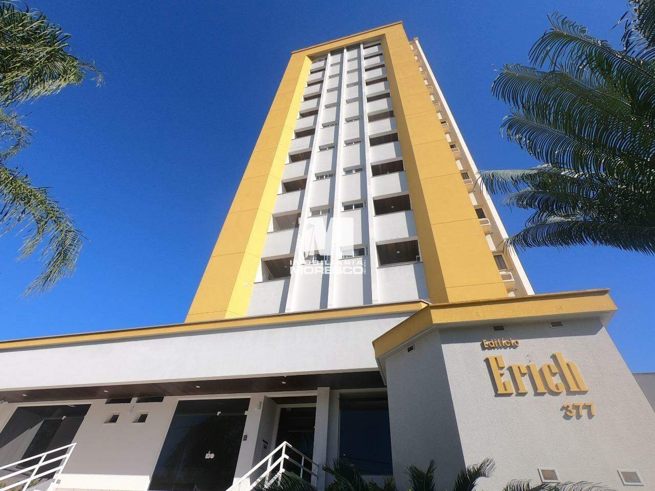 Apartamento à venda no bairro Centro: 