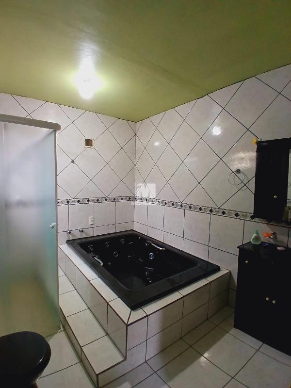 Casa para aluguel no bairro Planalto: 