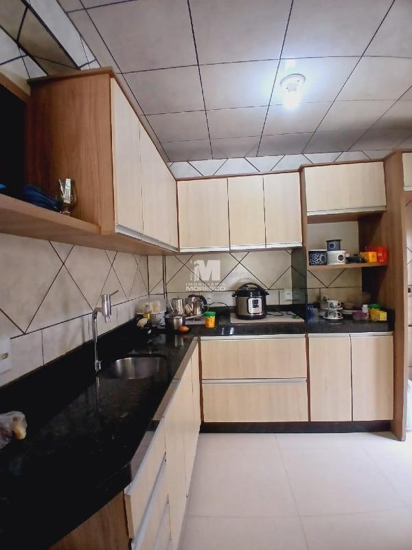 Casa para aluguel no bairro Planalto: 