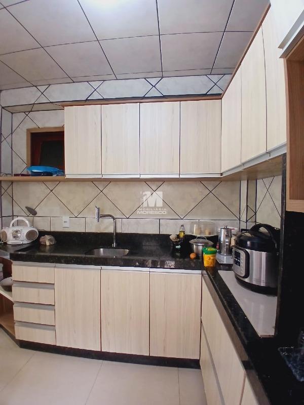 Casa para aluguel no bairro Planalto: 