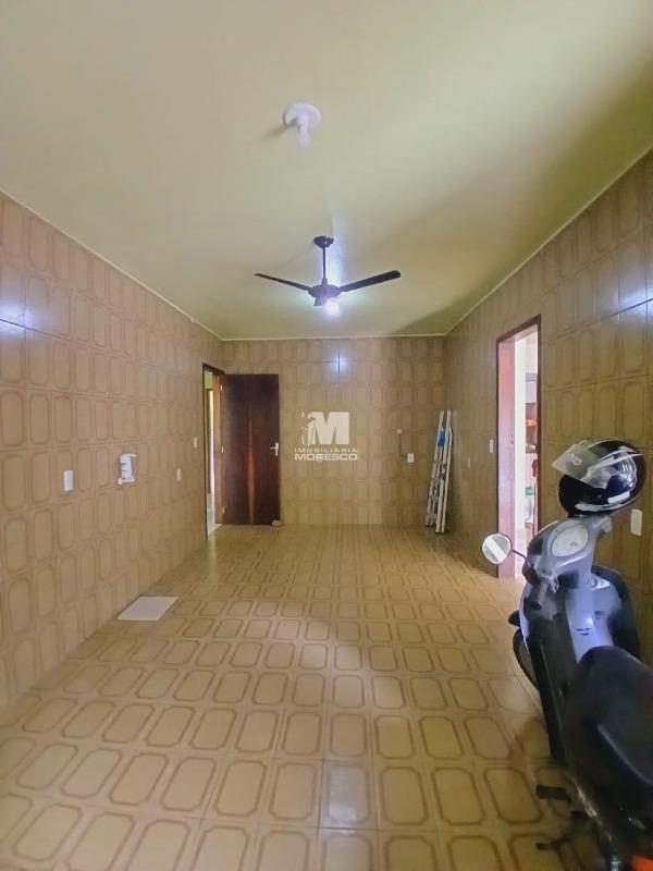 Casa para aluguel no bairro Planalto: 