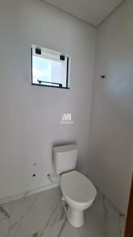 Casa à venda no bairro Dom Joaquim: 