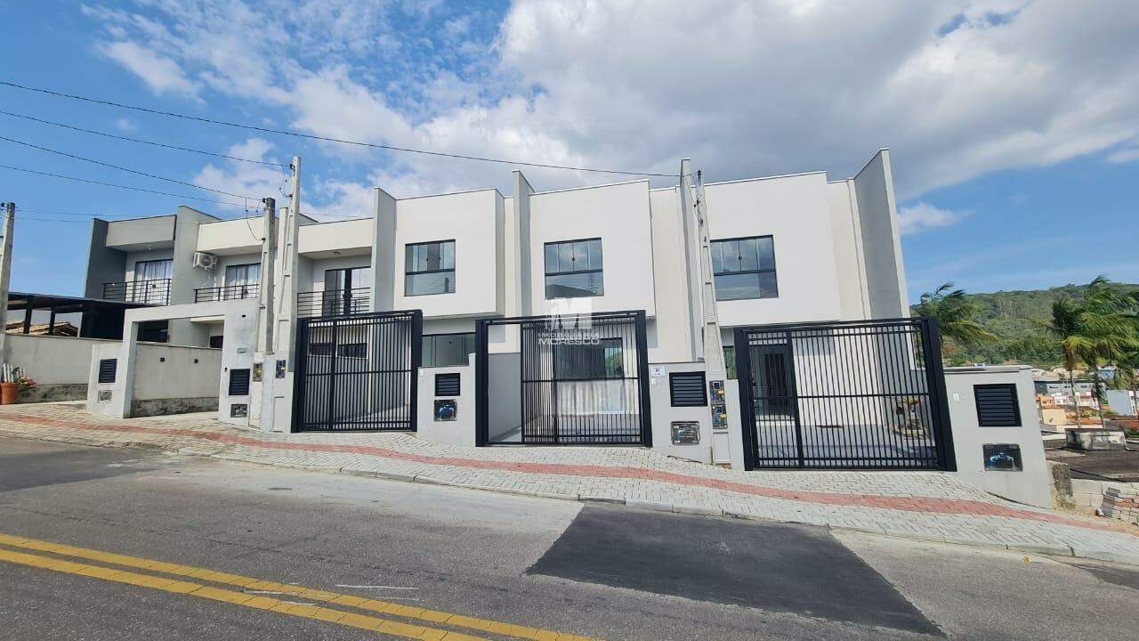 Casa à venda no bairro Dom Joaquim: 