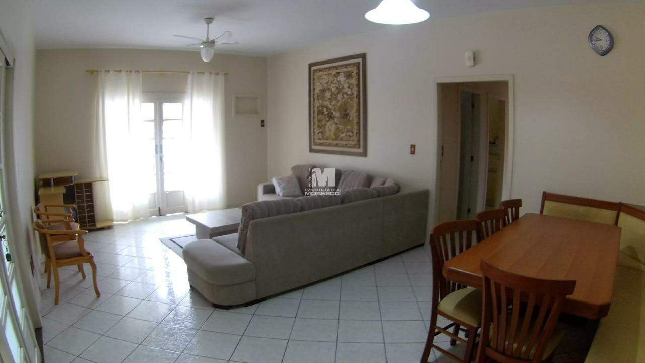Casa de 3 quartos, 220m² no bairro São Pedro, em Brusque | Eu Corretor