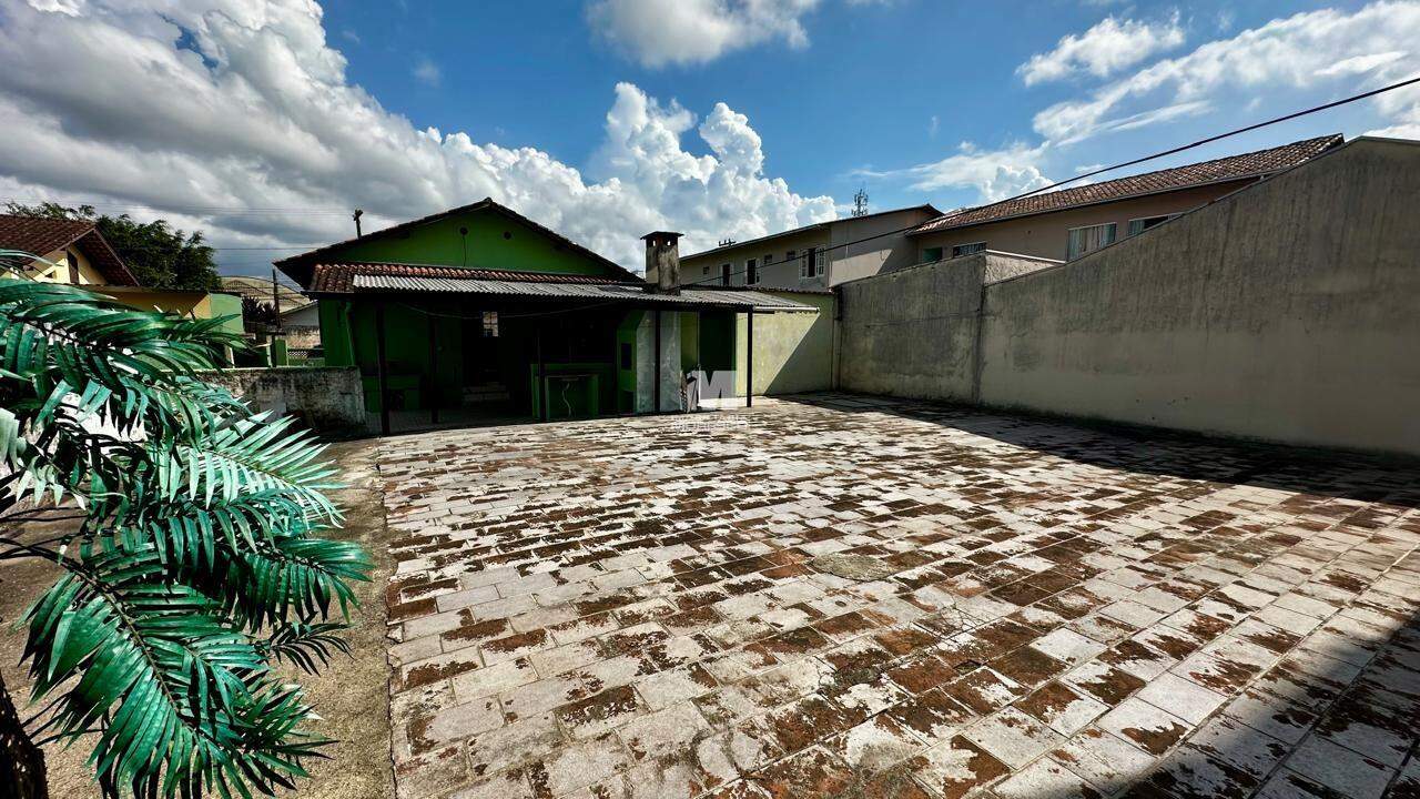 Casa à venda no bairro São Luiz: