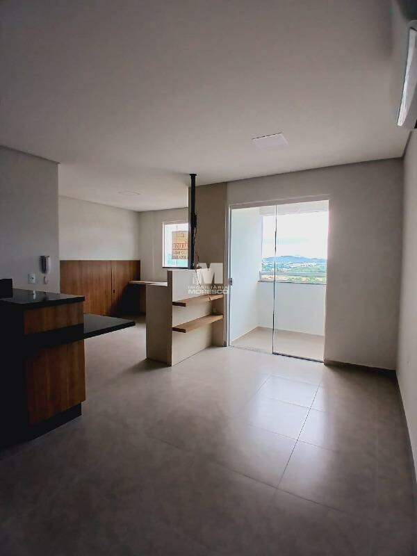 Flat para aluguel no bairro Santa Terezinha: 
