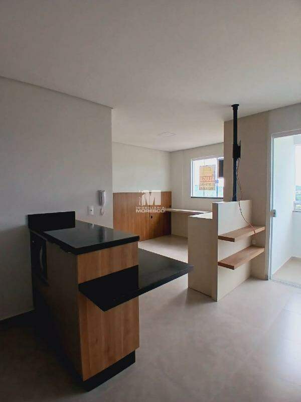 Flat para aluguel no bairro Santa Terezinha: 