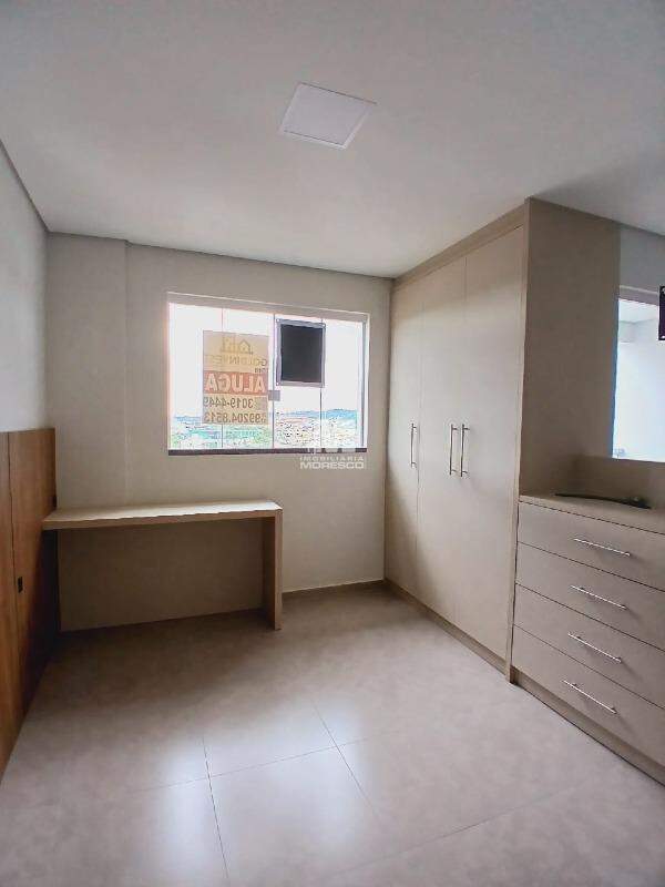 Flat para aluguel no bairro Santa Terezinha: 