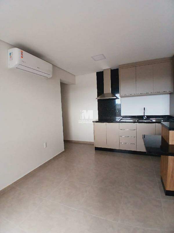 Flat para aluguel no bairro Santa Terezinha: 