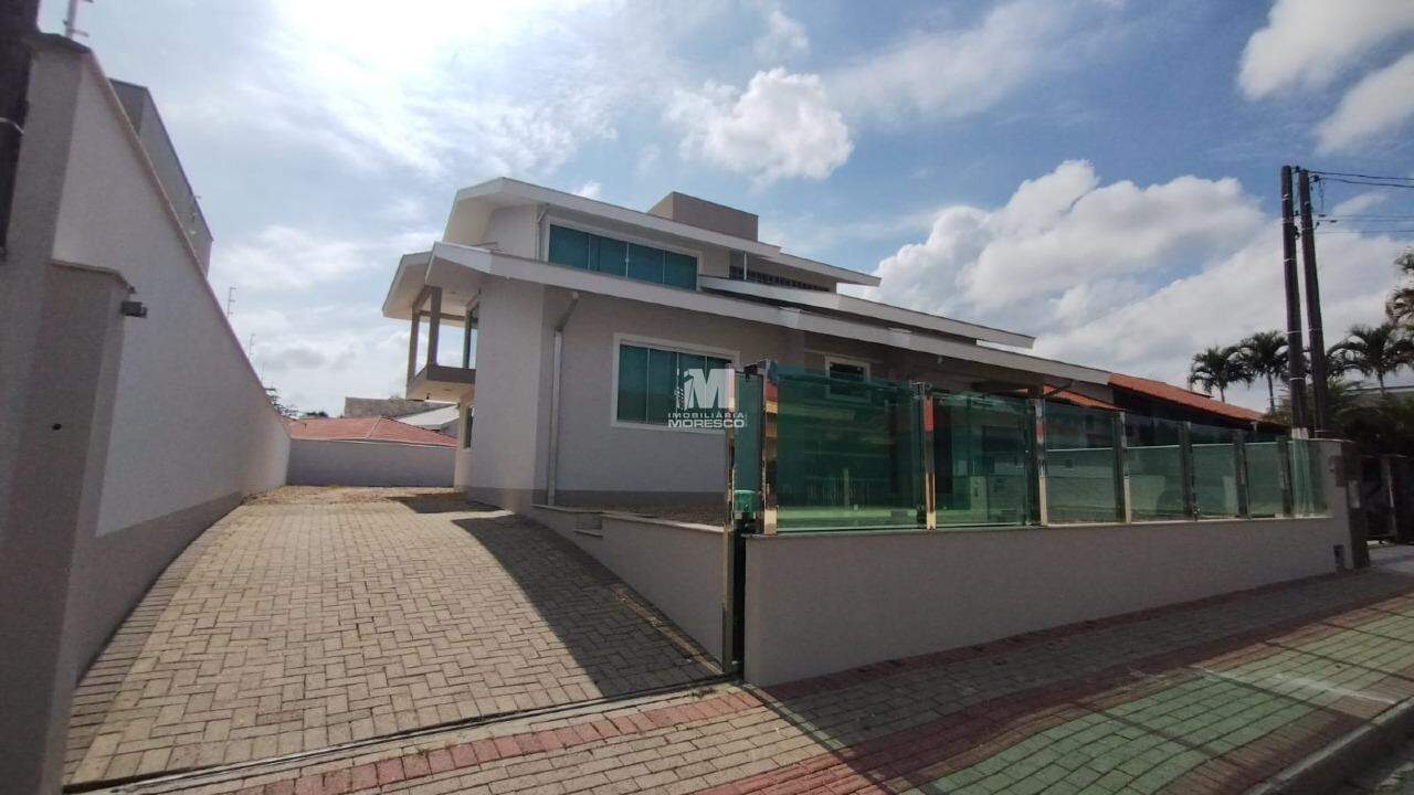 Casa de 3 quartos, 227m² no bairro Santa Rita, em Brusque | Eu Corretor