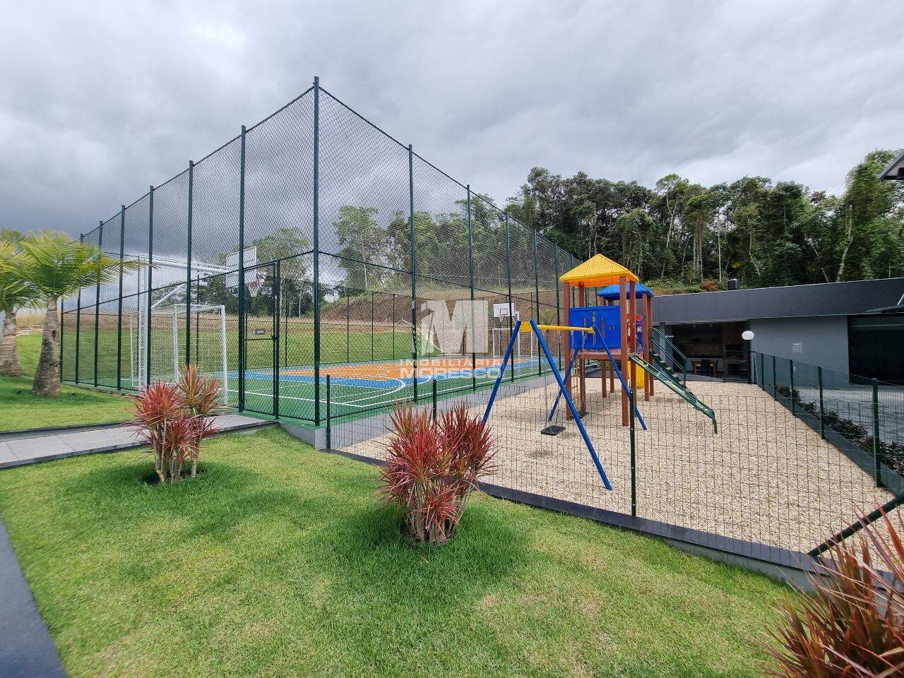 Terreno à venda no bairro Azambuja: 