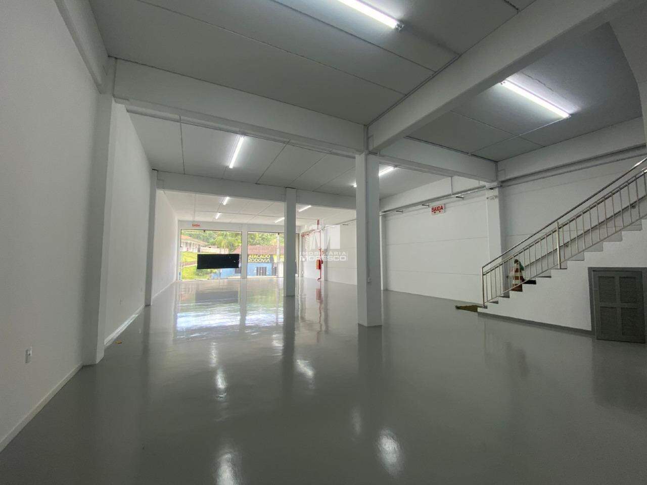 Sala Comercial de 458m² no bairro Santa Terezinha, em Brusque | Eu Corretor