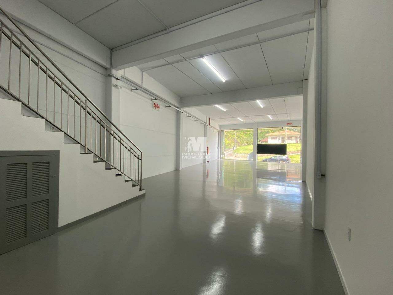 Sala Comercial de 375m² no bairro Santa Terezinha, em Brusque | Eu Corretor