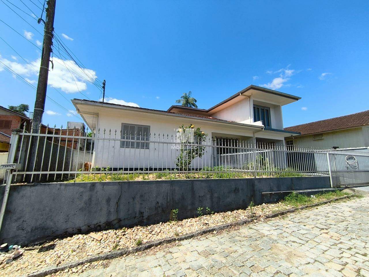 Casa de 7 quartos, 150m² no bairro Jardim Maluche, em Brusque | Eu Corretor