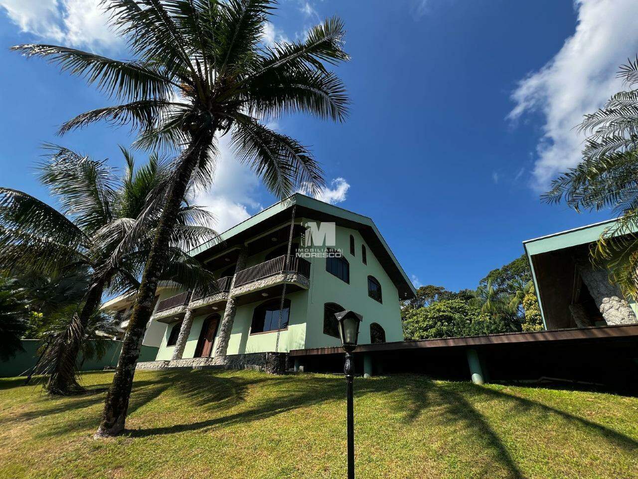 Casa de 4 quartos, 380m² no bairro Souza Cruz, em Brusque | Eu Corretor