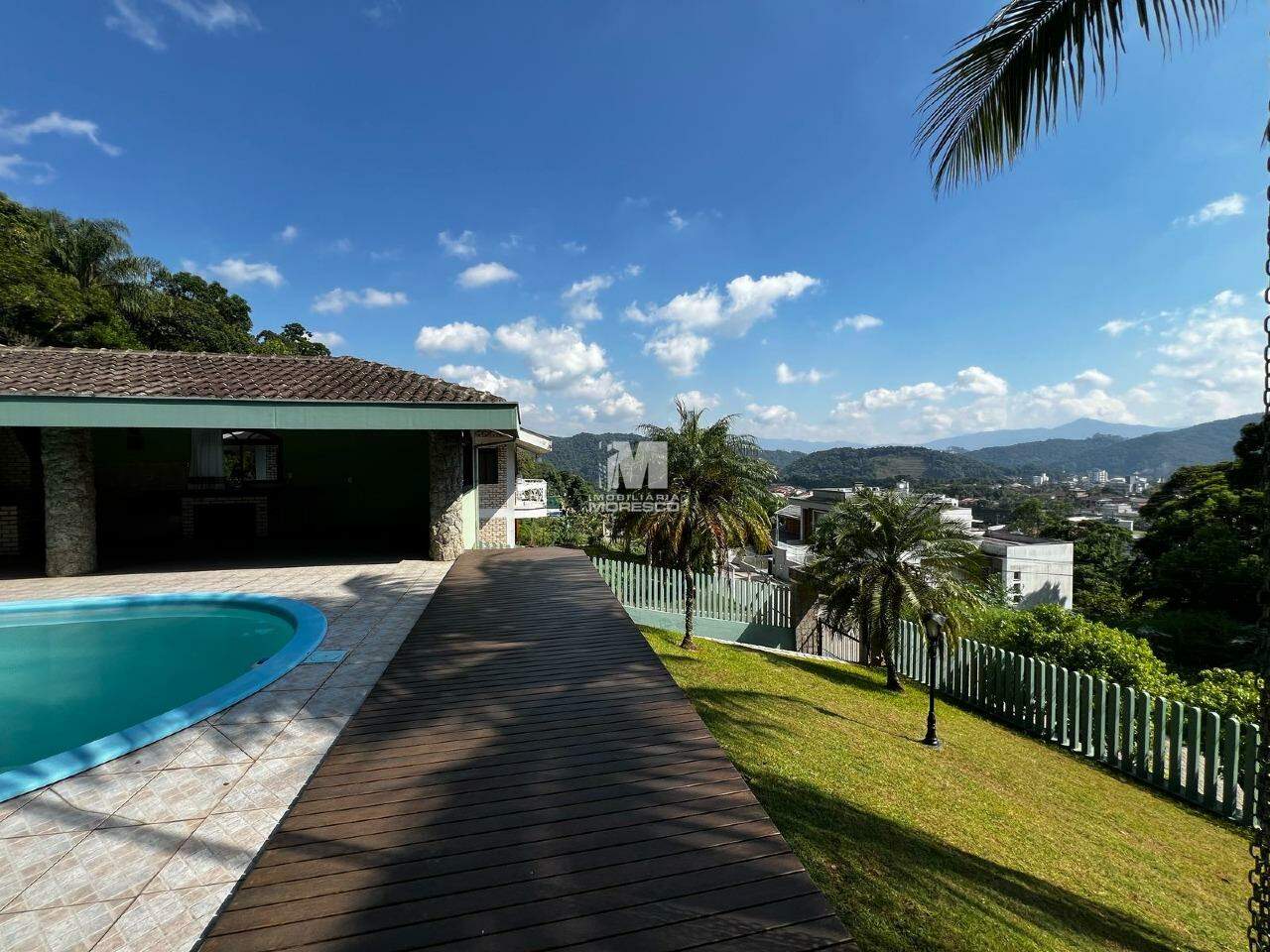 Casa de 4 quartos, 380m² no bairro Souza Cruz, em Brusque | Eu Corretor