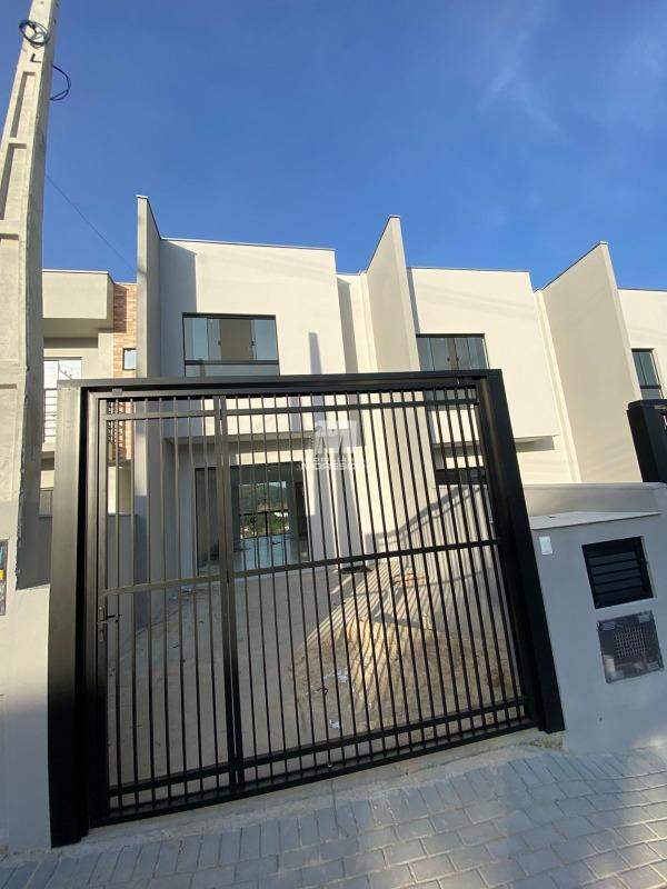 Casa à venda no bairro Dom Joaquim: 