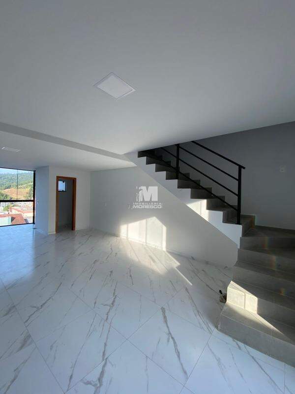 Casa à venda no bairro Dom Joaquim: 