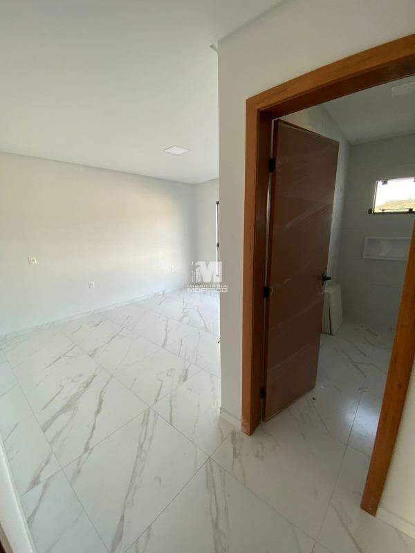 Casa à venda no bairro Dom Joaquim: 