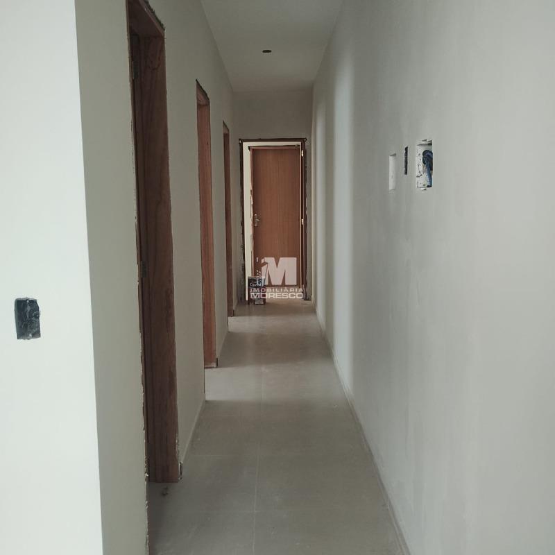 Casa à venda no bairro Volta Grande: 