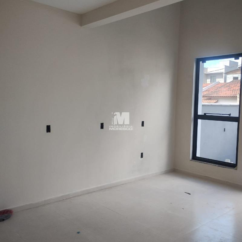 Casa à venda no bairro Volta Grande: 