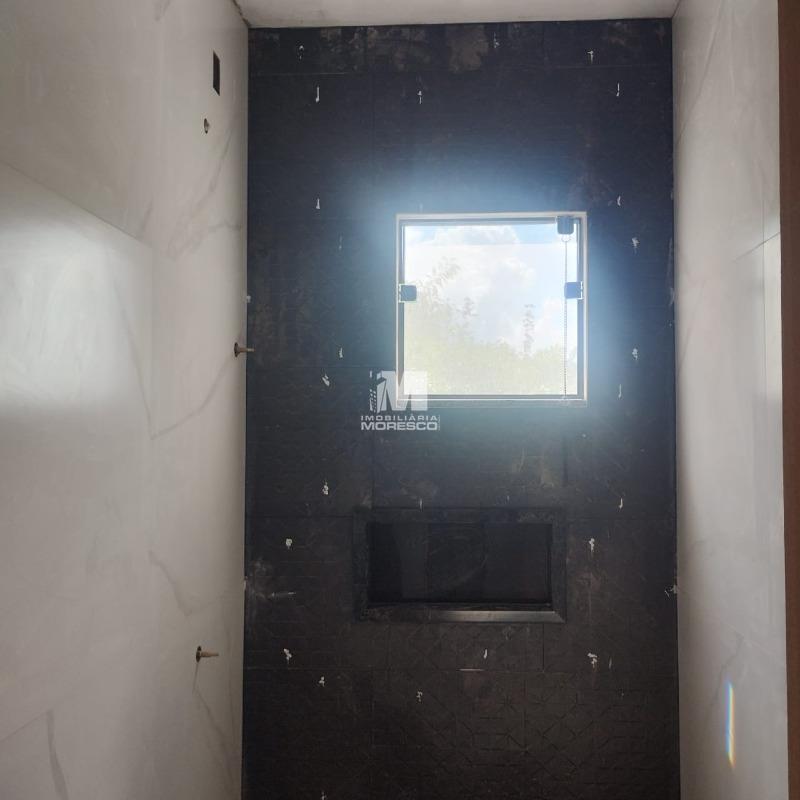 Casa à venda no bairro Volta Grande: 