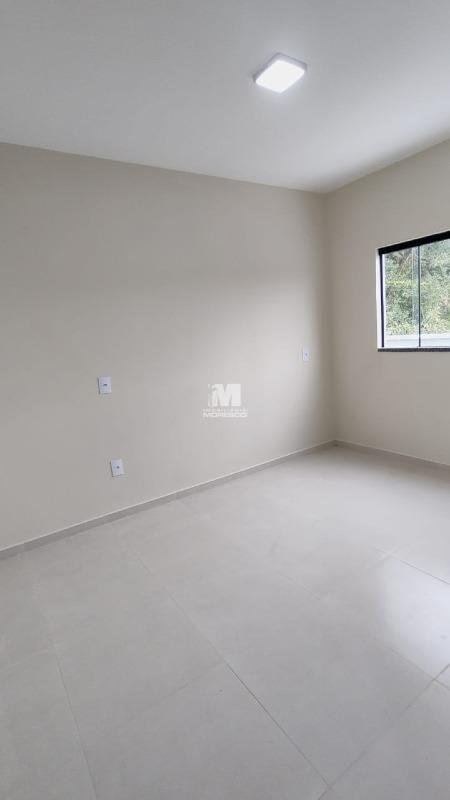 Casa à venda no bairro Volta Grande: 