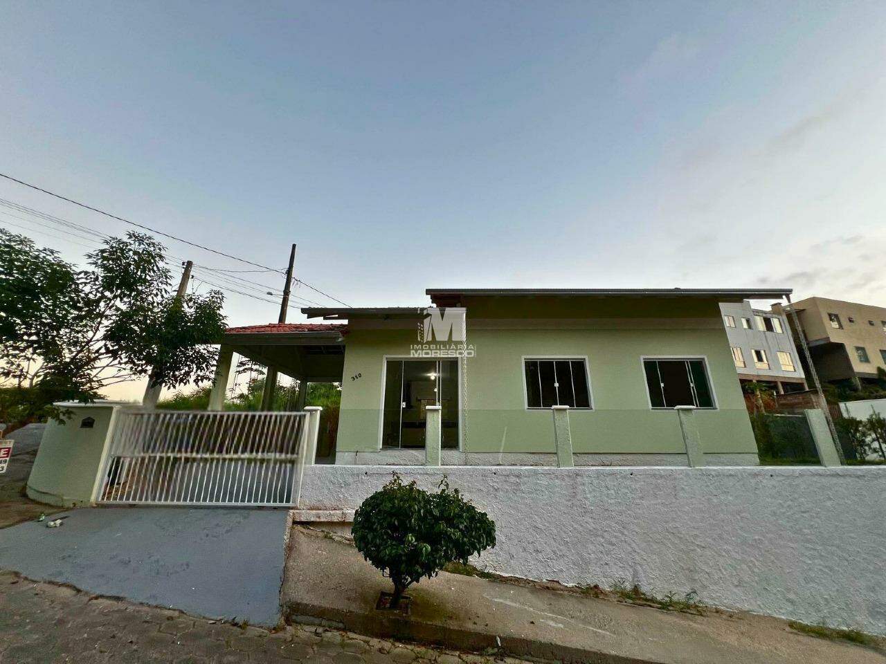 Casa de 3 quartos, 100m² no bairro Azambuja, em Brusque | Eu Corretor