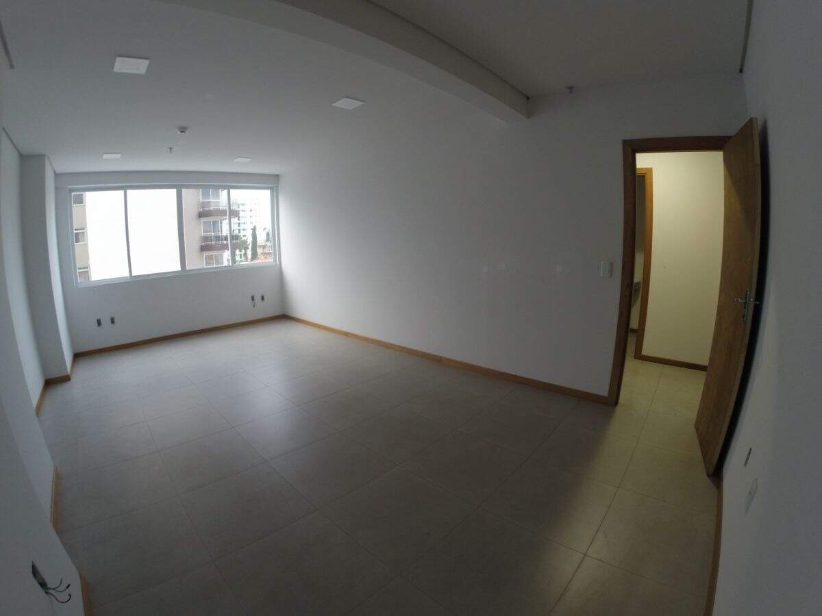 Sala Comercial de 30m² no bairro Centro, em Brusque | Eu Corretor