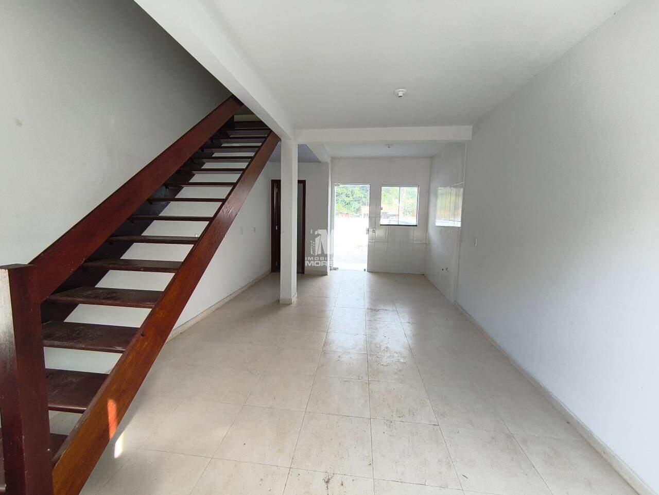 Casa à venda no bairro Poço Fundo: 