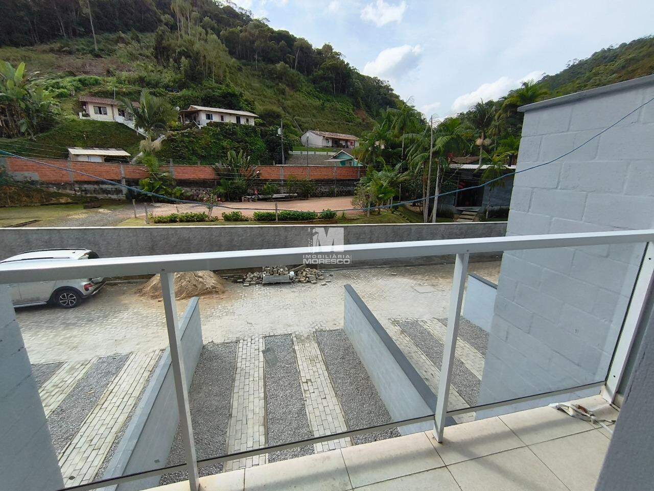 Casa à venda no bairro Poço Fundo: 