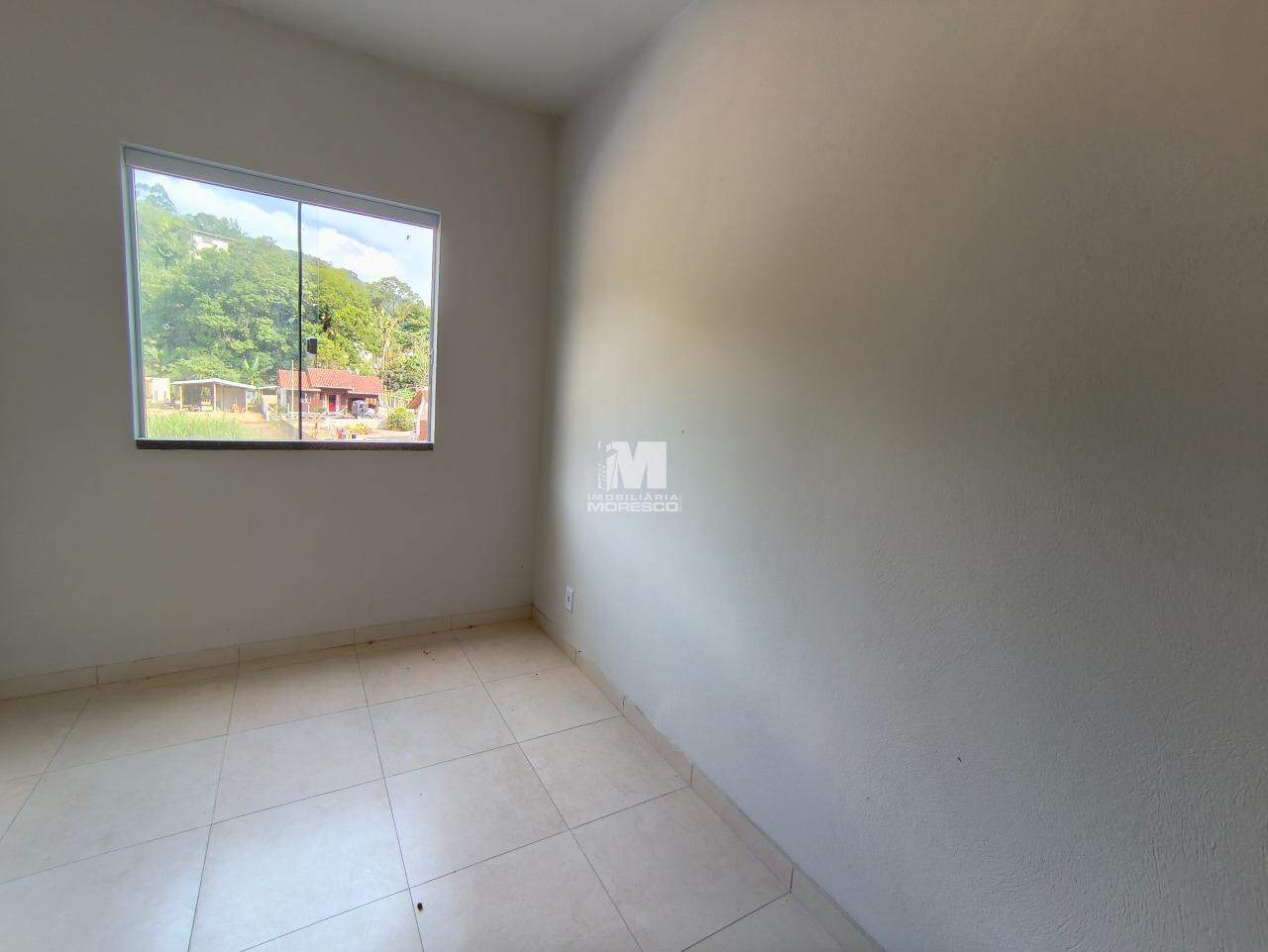 Casa à venda no bairro Poço Fundo: 