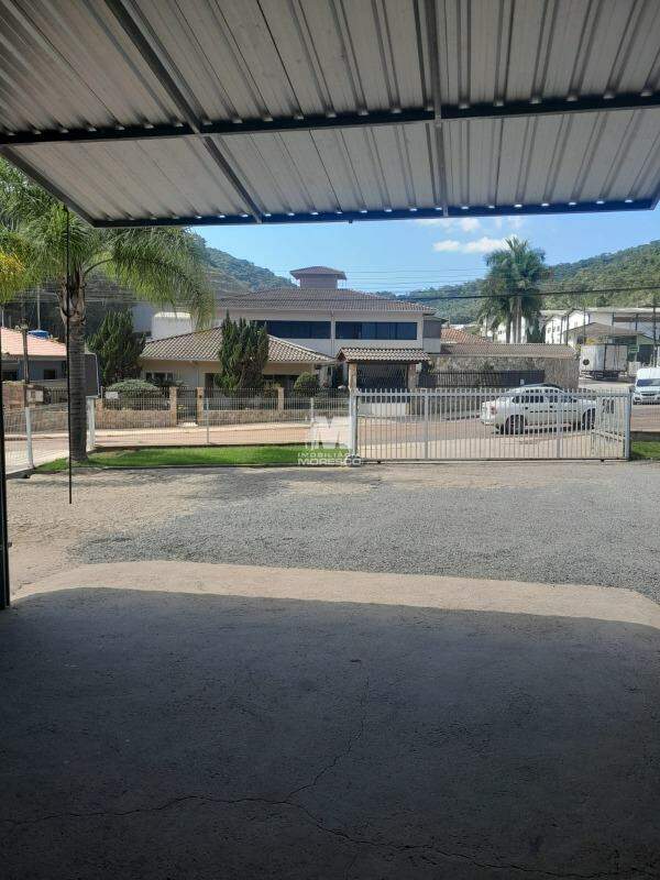 Galpão / Depósito / Armazém de 100m² no bairro Nova Brasília, em Brusque | Eu Corretor