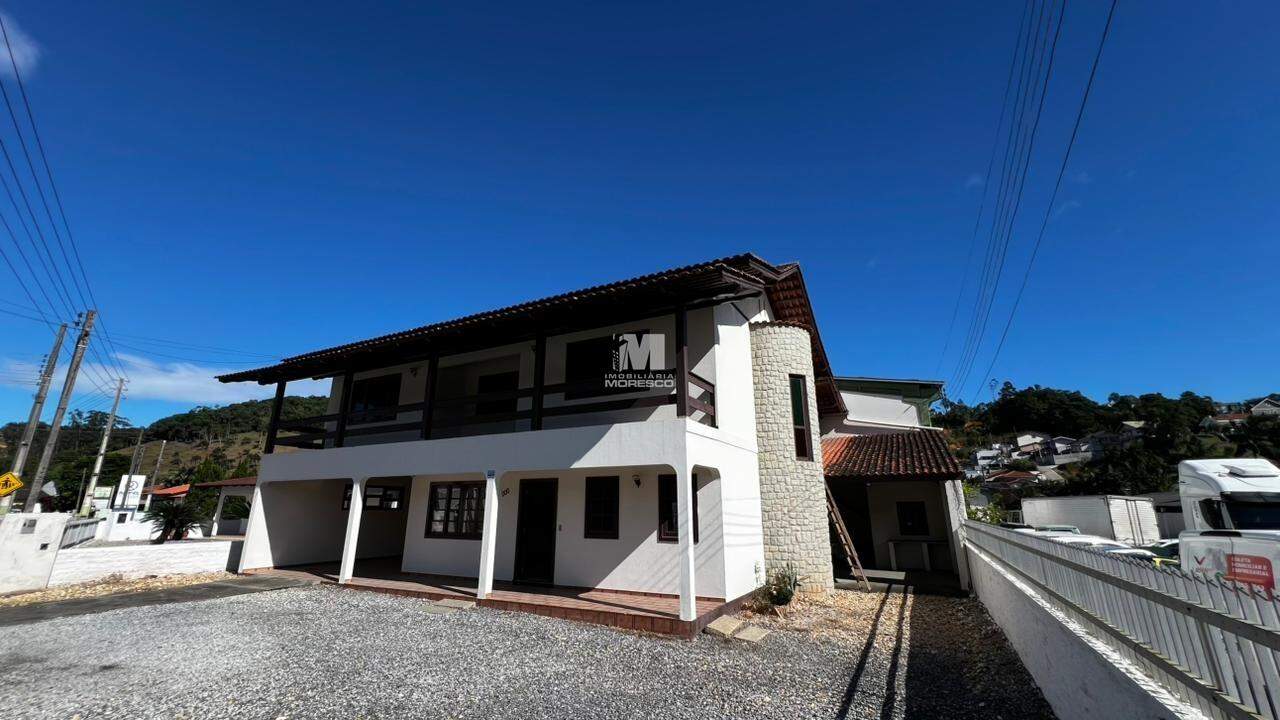 Casa de 5 quartos, 400m² no bairro Dom Joaquim, em Brusque | Eu Corretor