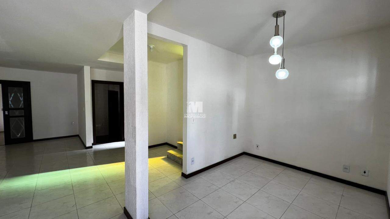 Casa de 5 quartos, 400m² no bairro Dom Joaquim, em Brusque | Eu Corretor