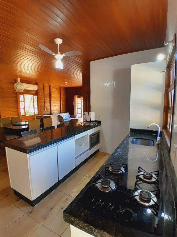 Casa à venda no bairro Santa Luzia: